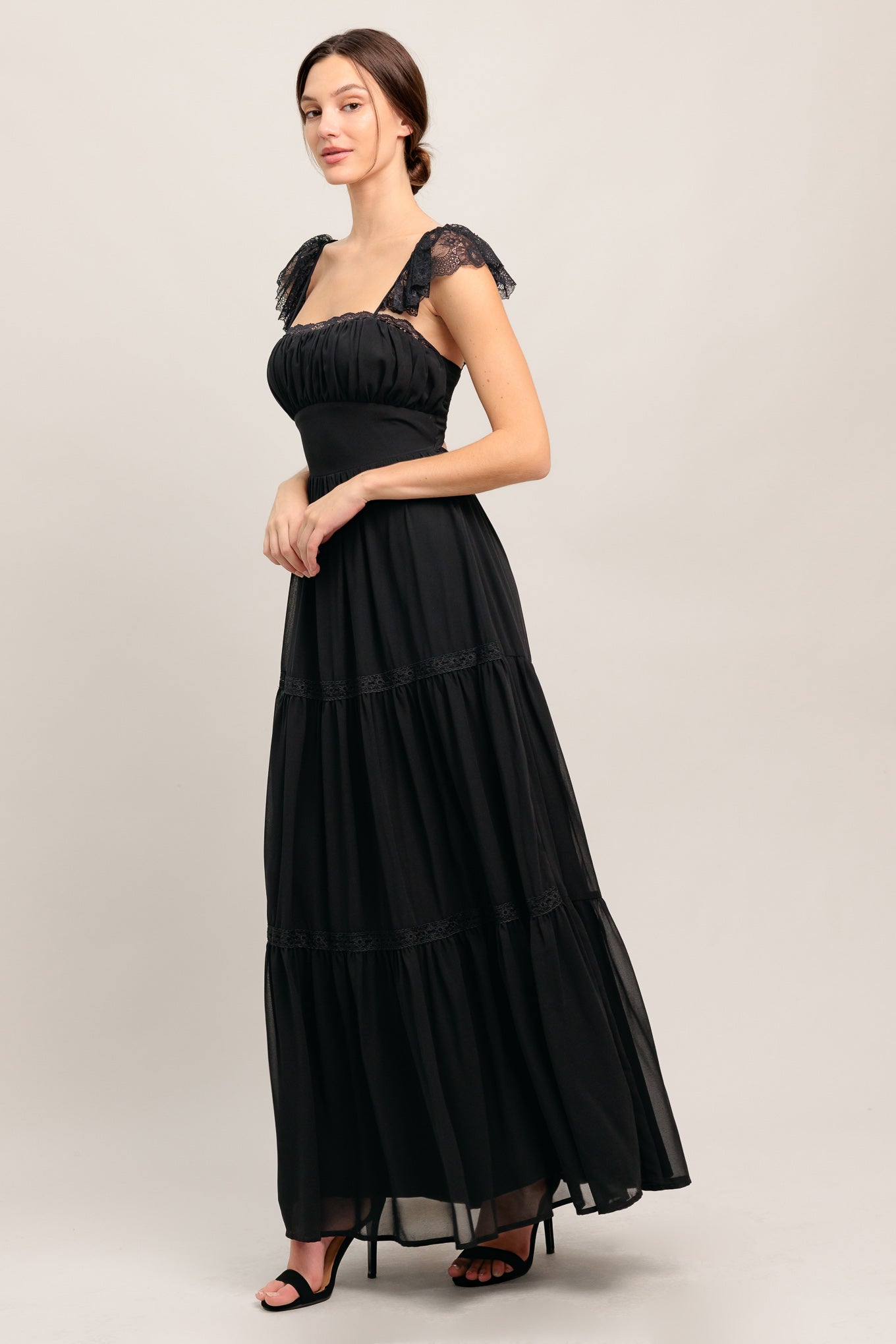 
A solid woven maxi dress featuring straight neckline with lace edge, waist yoke, tiered skirt, bare back with tie closure

Details:

Self : 100% Polyester
Lining : 100% Polyester
Contrast : 96% Nylon 4% Spandex&nbsp;

Size &amp; Fit

- Model is 5`8" And Wearing Size Small
- Measurements Taken From Size Small
- Approx. Length: 58"