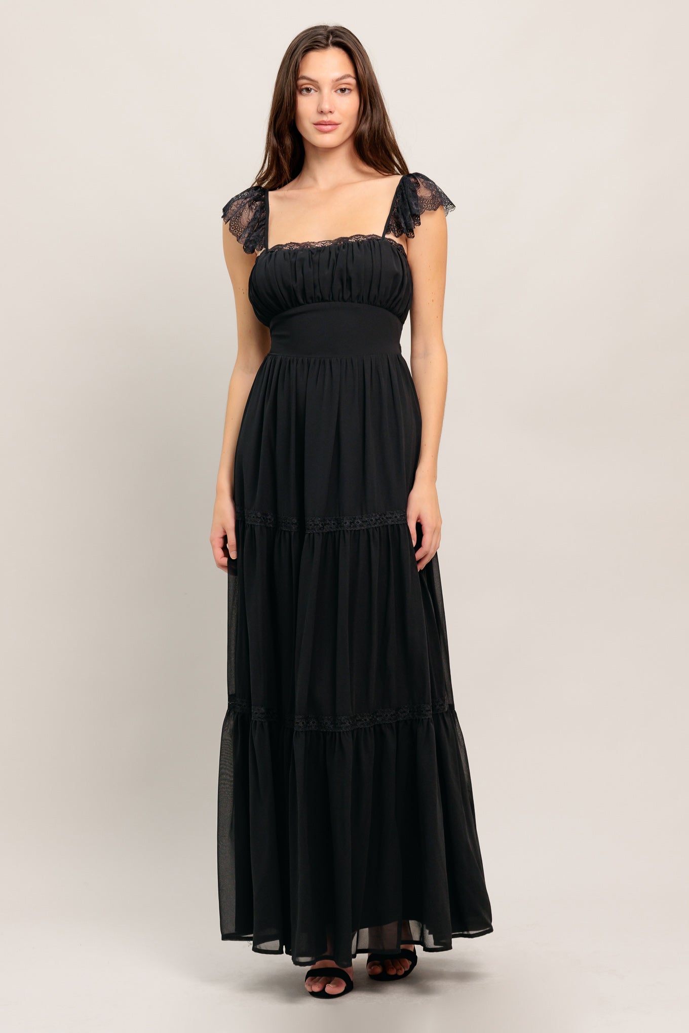 
A solid woven maxi dress featuring straight neckline with lace edge, waist yoke, tiered skirt, bare back with tie closure

Details:

Self : 100% Polyester
Lining : 100% Polyester
Contrast : 96% Nylon 4% Spandex&nbsp;

Size &amp; Fit

- Model is 5`8" And Wearing Size Small
- Measurements Taken From Size Small
- Approx. Length: 58"