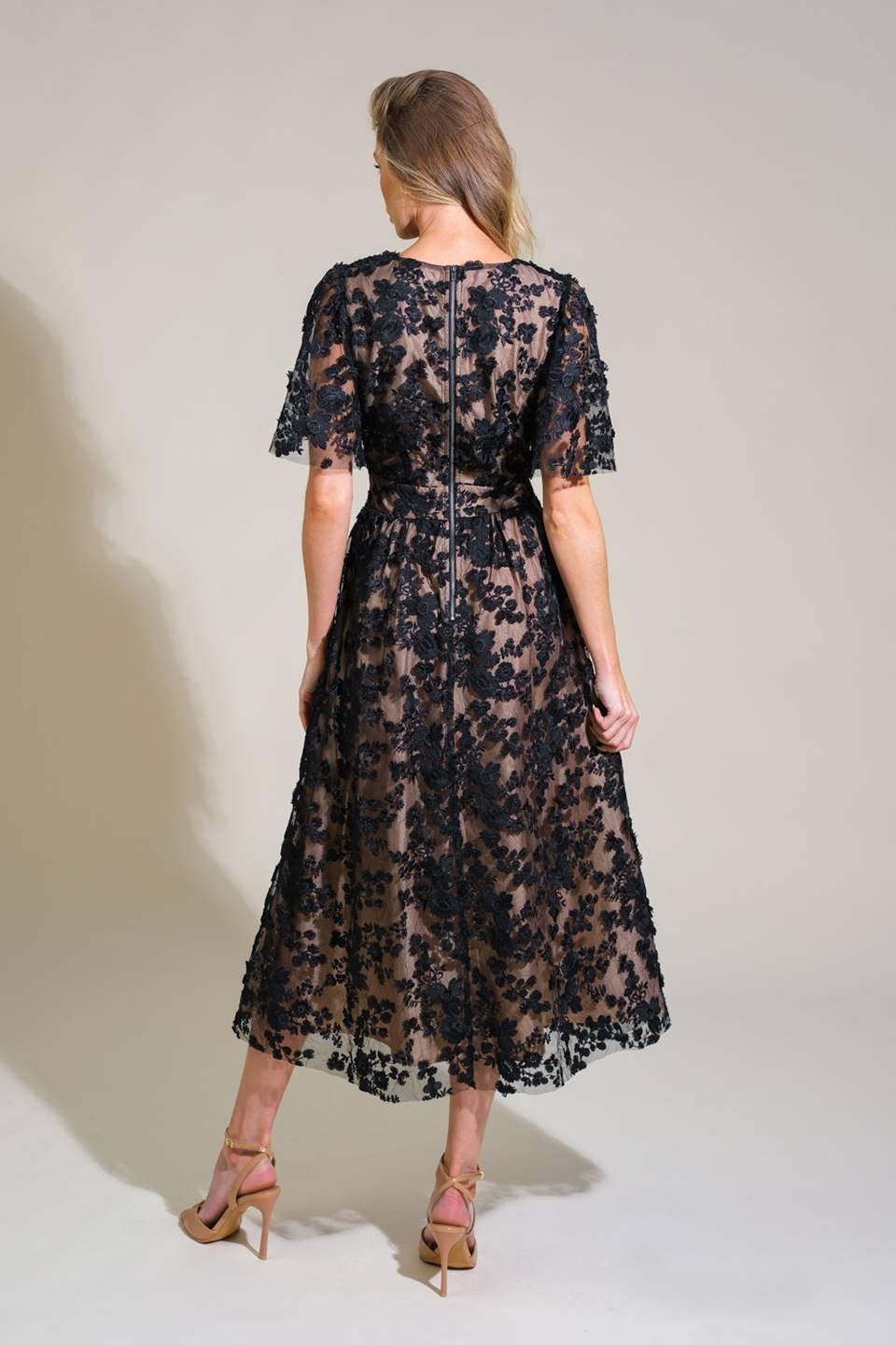 DREAMY BLOSSOM WOVEN LACE MIDI DRESS l FLYING TOMATO DREAMY BLOSSOM WOVEN LACE MIDI DRESS l FLYING TOMATO