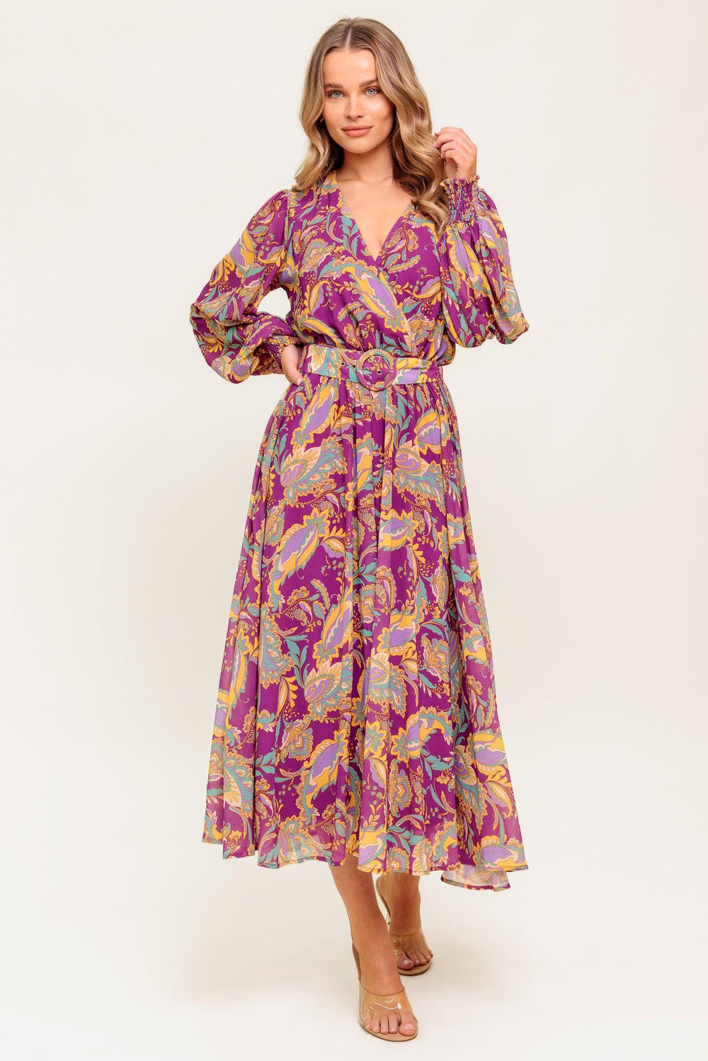 GOING WITH ELEGANCE WOVEN MIDI DRESS.