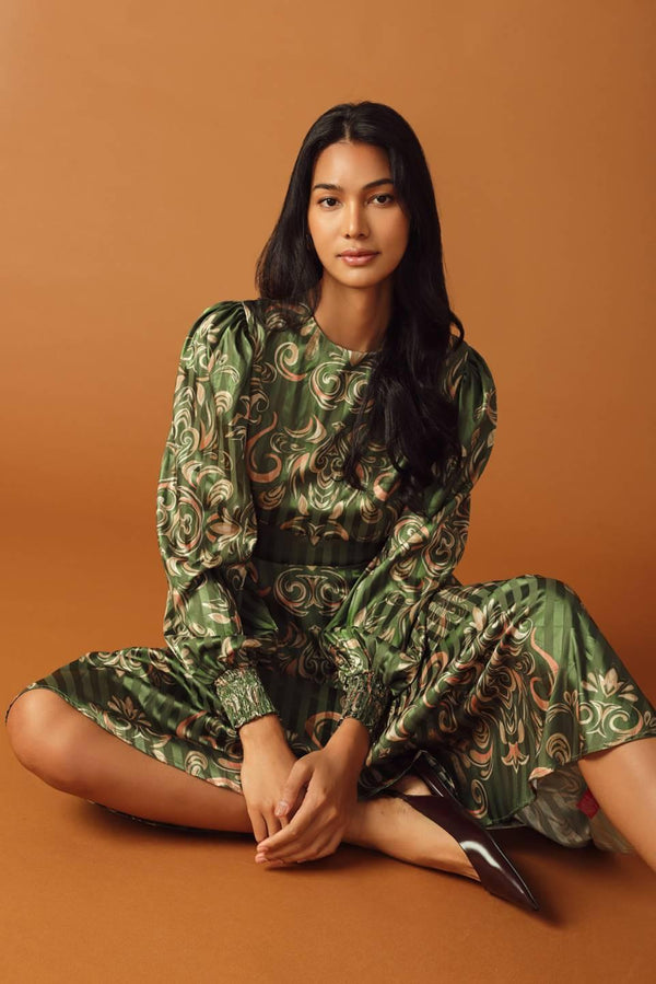 MOMENTS OF CLARITY WOVEN MIDI DRESS.