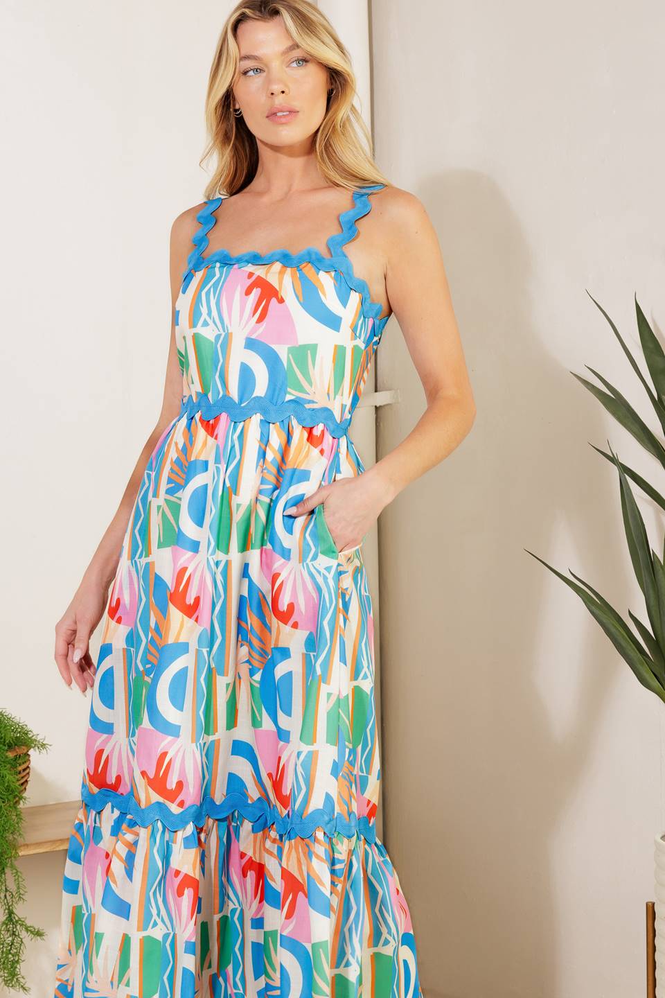 
A printed woven midi dress featuring a straight neckline, ric rac ribbon strap/trim, ruffled hemline ,and back zipper closure

Details:

Self: 100% Polyester&nbsp;
Lining: 100% Polyester

Size &amp; Fit

- Model is 5`10" And Wearing Size Small
- Measurements Taken From Size Small
- Approx. Length: 52"