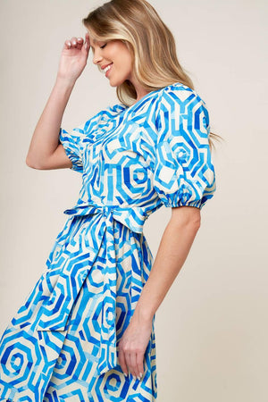 SEASONALLY LOVELY WOVEN MIDI DRESS.