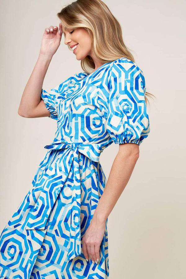 SEASONALLY LOVELY WOVEN MIDI DRESS.