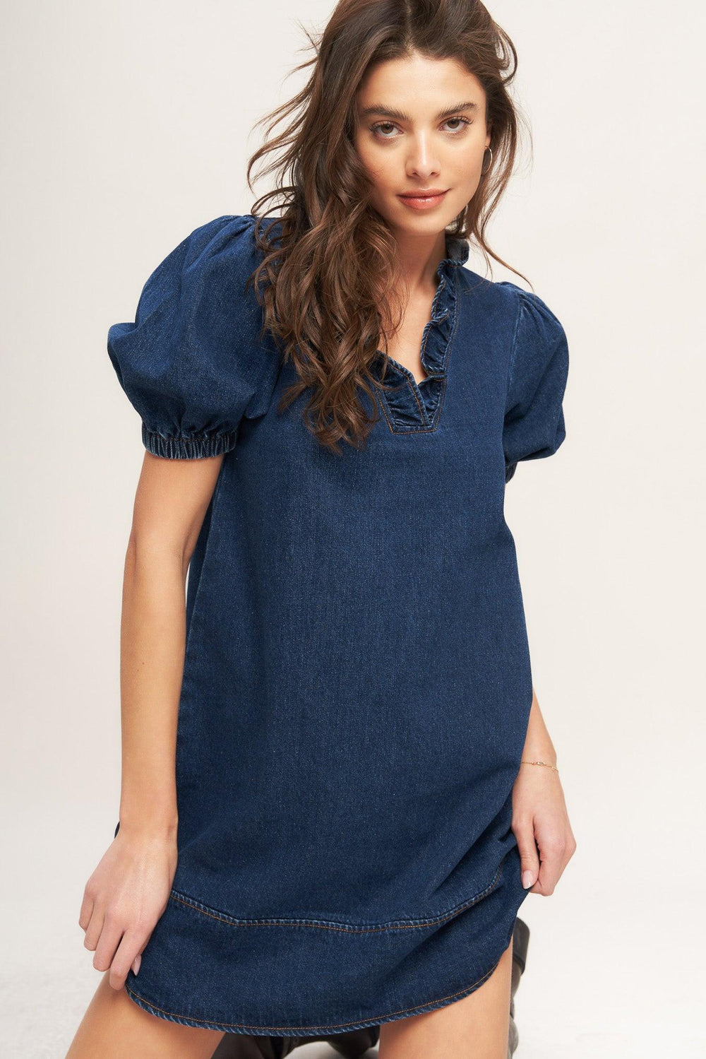 MODERN FOLK TOUCH DNIM MINI DRESS.