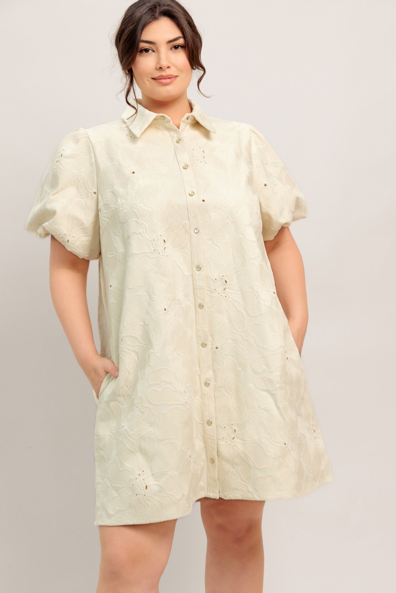 
A textured woven mini dress featuring collar, short puff short and front button down closure

Details:

Self : 100% Cotton
Lining : 100% Polyester

Size &amp; Fit

- Model is 5`8" And Wearing Size Small
- Measurements Taken From Size Small
- Approx. Length: 35" FLYING TOMATO