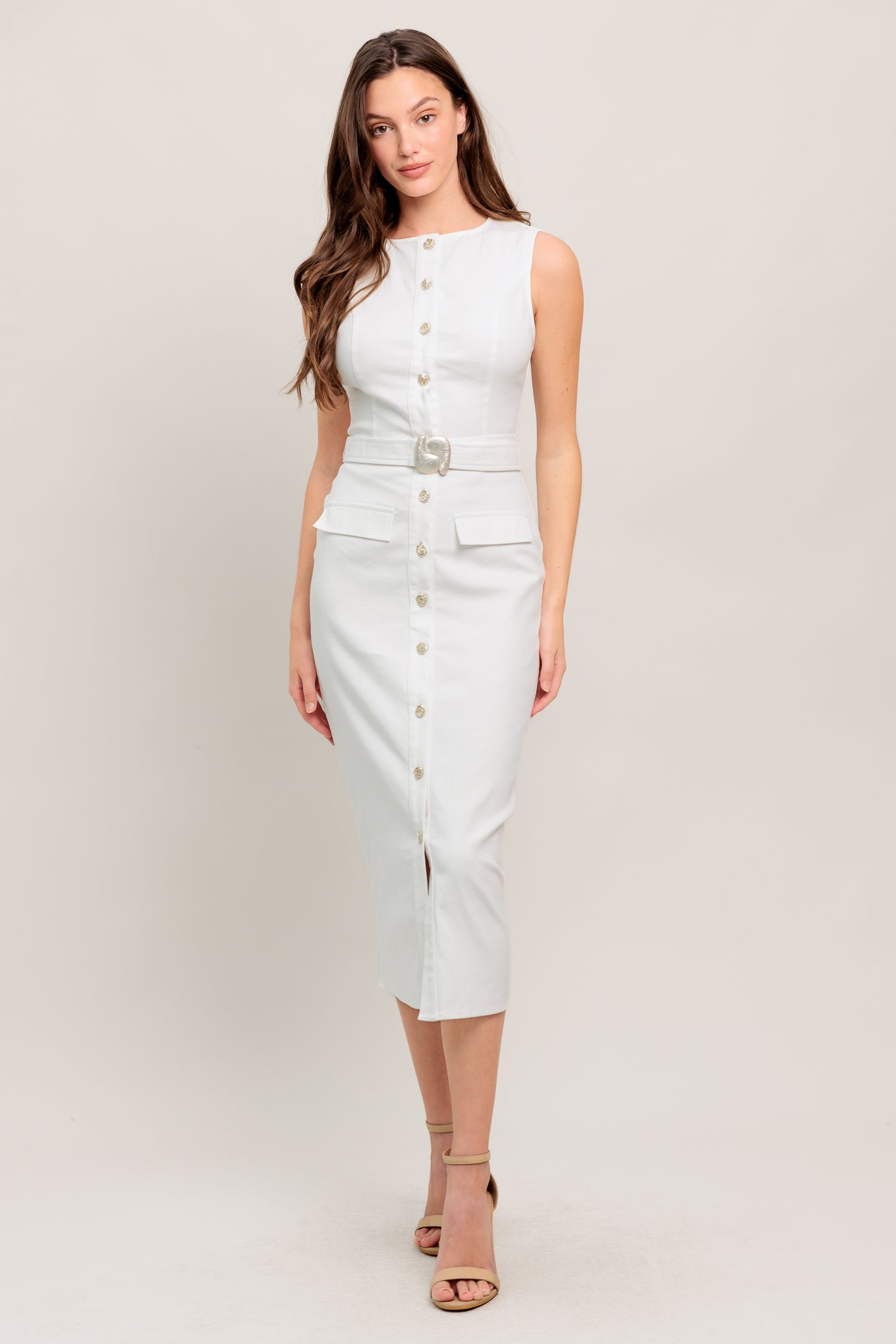 
A solid twill midi dress featuring round neckline, sleeveless, front button down, self belt with buckle and H line skirt

Details:

Self : 97% Cotton 3% Spandex

Size &amp; Fit

- Model is 5`8" And Wearing Size Small
- Measurements Taken From Size Small
- Approx. Length: 47" Flying Tomato