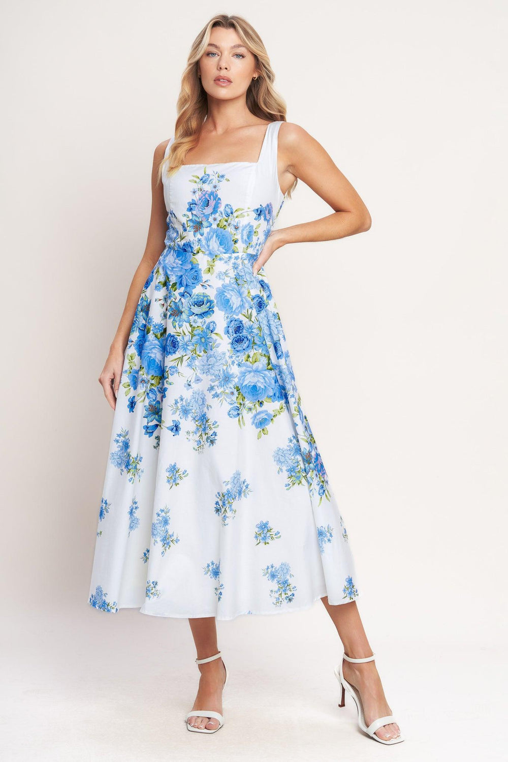 A printed woven midi dress featuring square neckline, sleeveless, circle skirt and back zipper closure

Details: 

Self: 100% Cotton

Lining: 100% Polyester

Size & Fit

-Model is 5`8" And Wearing Size Small
-Measurements Taken From Size Small
-Approx. Length: 51"