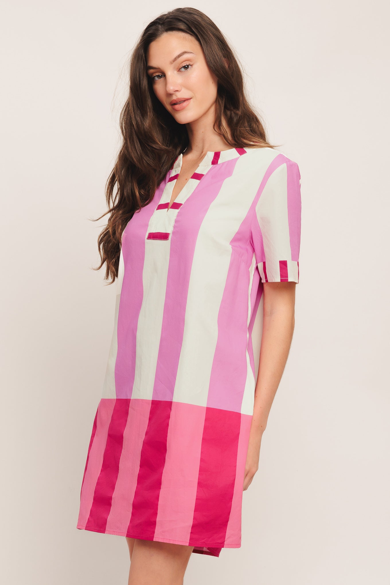 A printed woven mini dress with round neck with V opening and short sleeve

Details:

Self: 100% Cotton

Lining: 100% Polyester

Size & Fit

-Model is 5`8" And Wearing Size Small
-Measurements Taken From Size Small
-Approx. Length: 35"