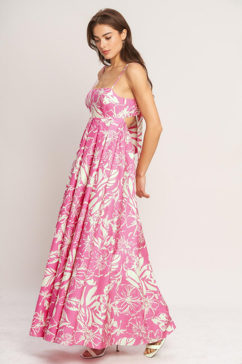 SUMMER HEAT FLORAL WOVEN MAXI DRESS.