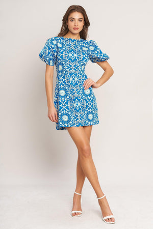 CITY VIBE WOVEN MINI DRESS.