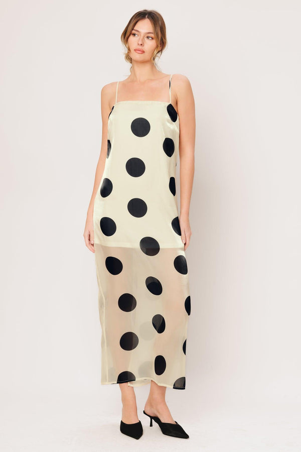 Details:

Self: 100% Polyester

Lining: 100% Polyester

Size & Fit

-Model is 5`8" And Wearing Size Small
-Measurements Taken From Size Small
-Approx. Length: 55"