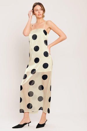 Details:

Self: 100% Polyester

Lining: 100% Polyester

Size & Fit

-Model is 5`8" And Wearing Size Small
-Measurements Taken From Size Small
-Approx. Length: 55"