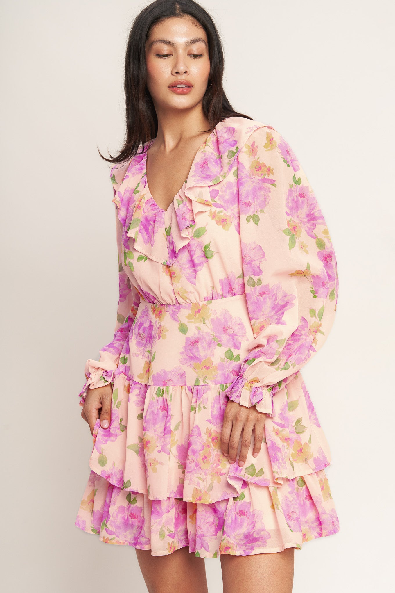 
A printed woven mini dress featuring V neckline with ruffle, long sleeve, double layer ruffle hem and side zipper closure

Details:

Self : 100% Polyester
Lining : 100% Polyester

Size &amp; Fit

- Model is 5`8" And Wearing Size Small
- Measurements Taken From Size Small
- Approx. Length: 35" Flying Tomato