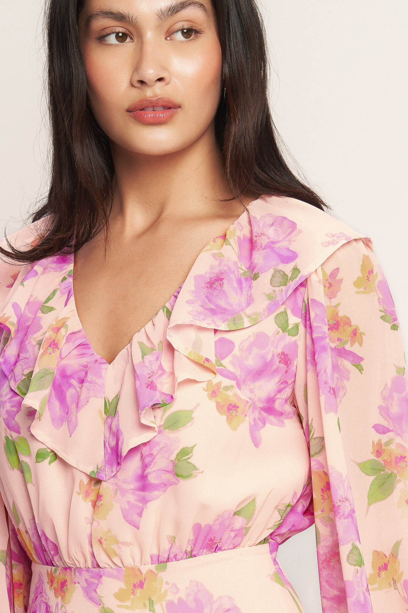 
A printed woven mini dress featuring V neckline with ruffle, long sleeve, double layer ruffle hem and side zipper closure

Details:

Self : 100% Polyester
Lining : 100% Polyester

Size &amp; Fit

- Model is 5`8" And Wearing Size Small
- Measurements Taken From Size Small
- Approx. Length: 35" Flying Tomato