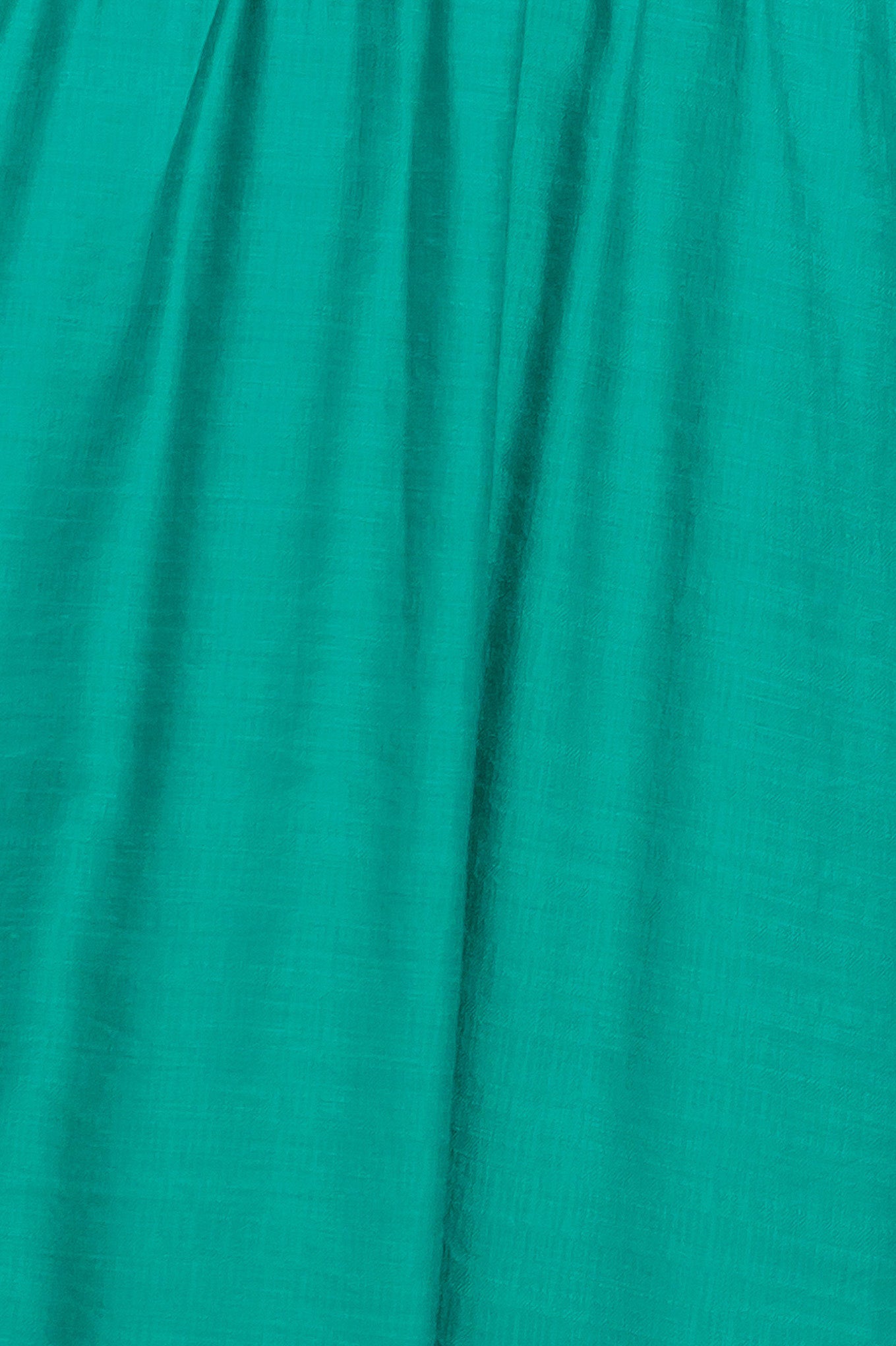 A solid woven maxi dress featuring halter neckline with back tie and elastic waist

Details:

Self: 65% Rayon 35% Nylon

Lining: 100% Polyester

Size & Fit

-Model is 5`8" And Wearing Size Small
-Measurements Taken From Size Small
-Approx. Length: 60"
