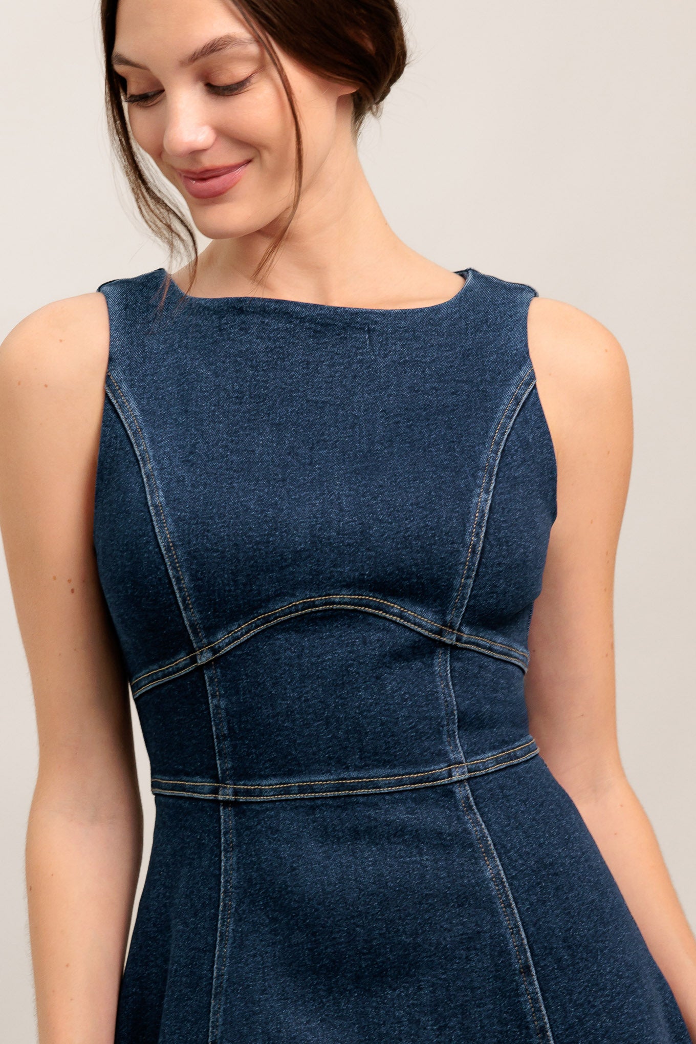 SIMPLE STATEMENT DENIM DENIM MIDI DRESS