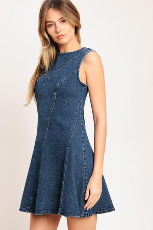Details:

Self: 99% Cotton 1% Spandex

Size & Fit

-Model is 5`8" And Wearing Size Small
-Measurements Taken From Size Small
-Approx. Length: 35"