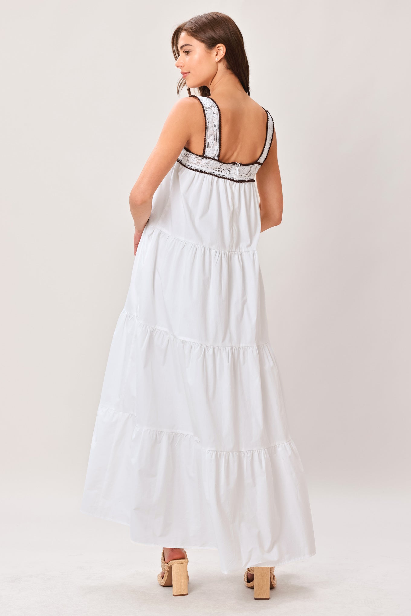 WHITE DRESSES l FLYING TOMATO Flying Tomato WHITE DRESSES l FLYING TOMATO Flying Tomato