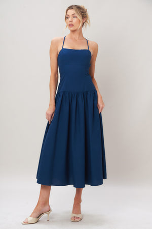REFINED FLOW WOVEN MIDI DRESS.