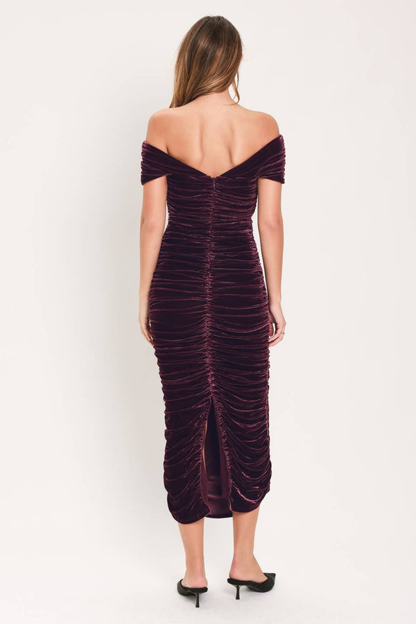 PLUM EMBRACE PLUM VELVET OFF-SHOULDER RUCHED MIDI DRESS
