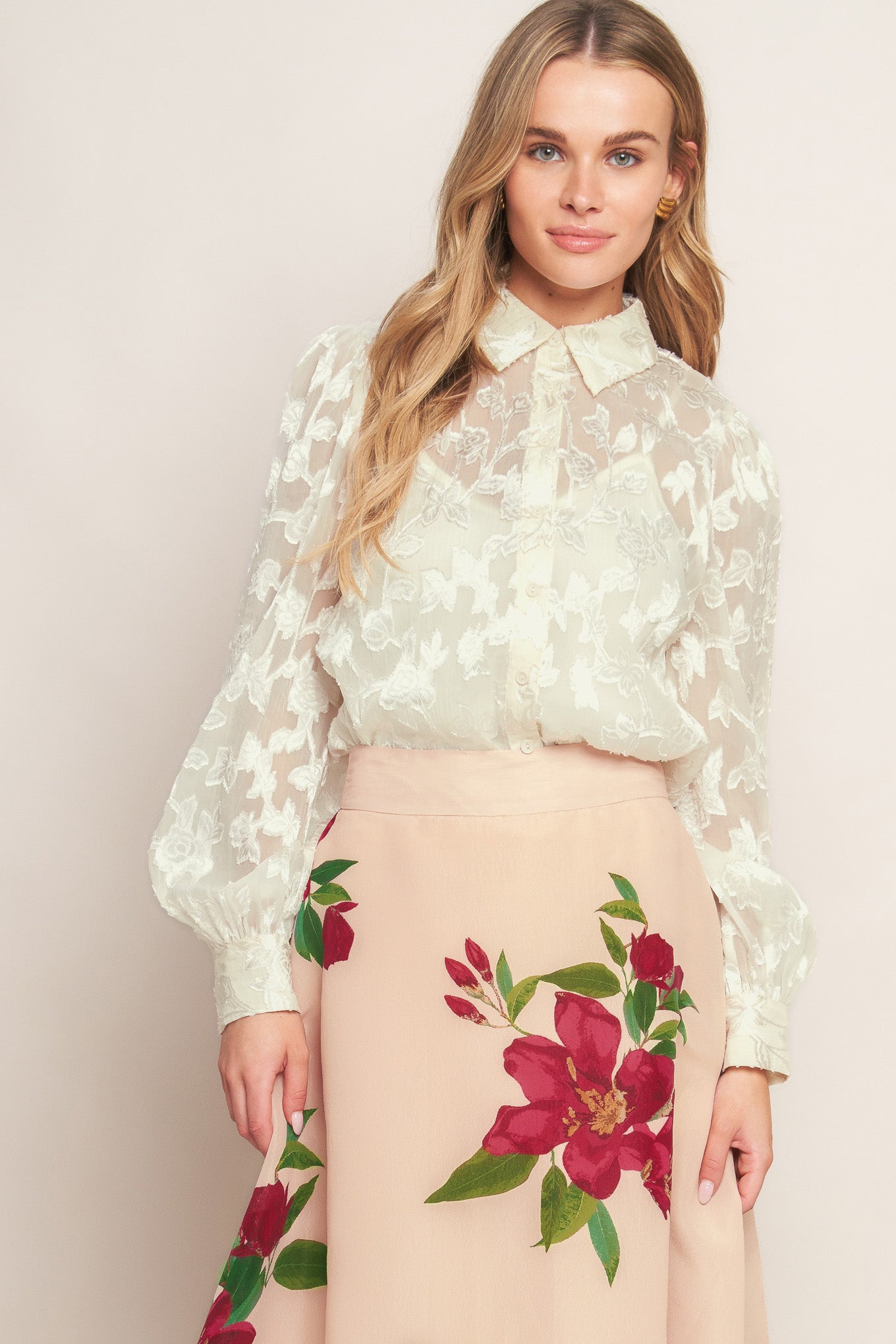 A floral printed woven maxi skirt with side zipper closure
