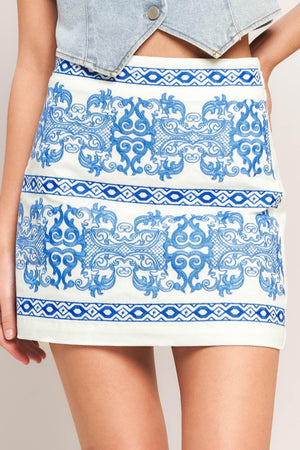 BLUE PORCELAIN WOVEN MINI SKIRT.