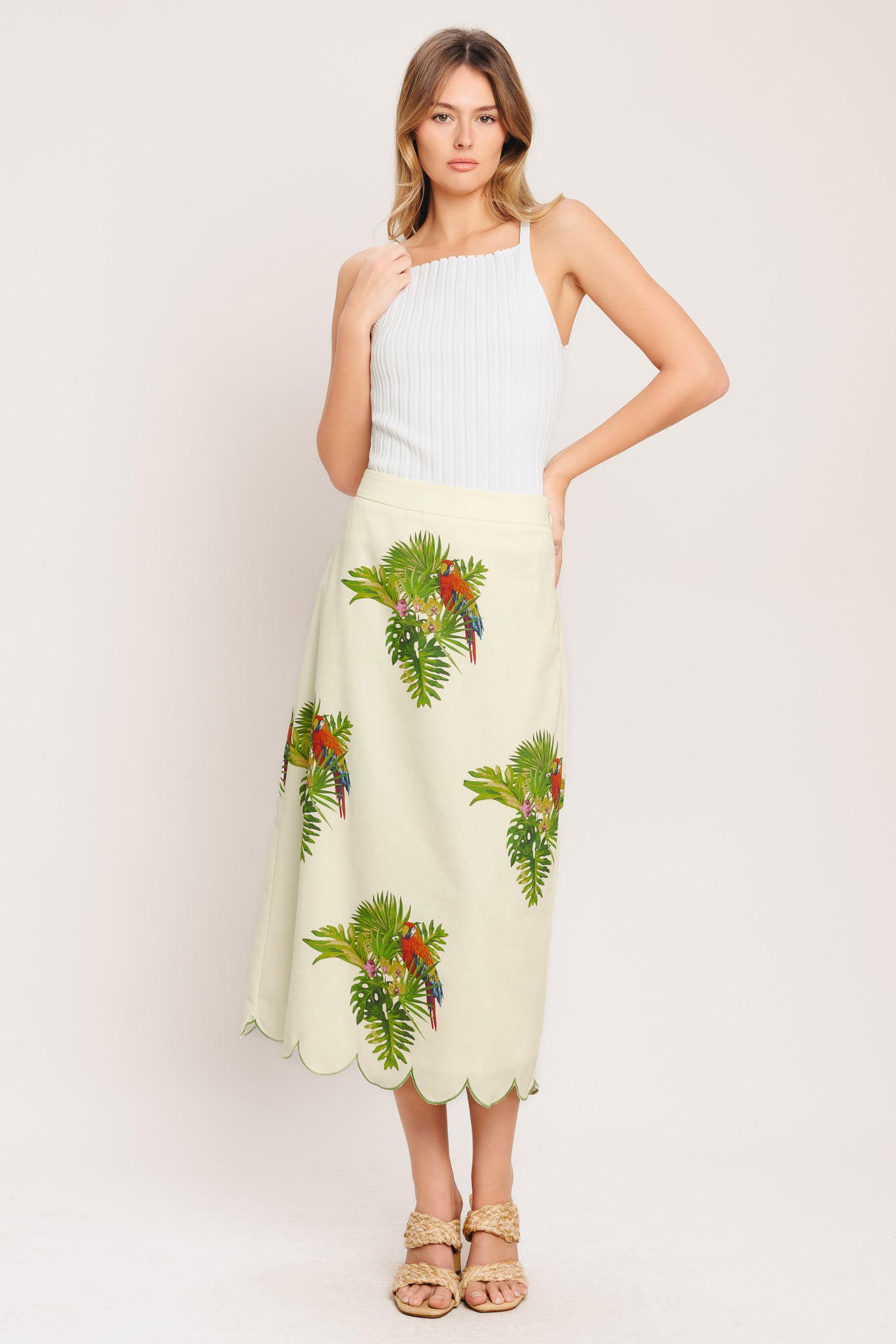 A printed woven midi skirt featuring scallop edge and side zipper closure. Matching top IT13985B

Details:

Self: 50% Cotton 20% Rayon 20% Polyester 10% Linen

Lining: 100% Polyester

Size & Fit

-Model is 5`8" And Wearing Size Small
-Measurements Taken From Size Small
-Approx. Length: 34"