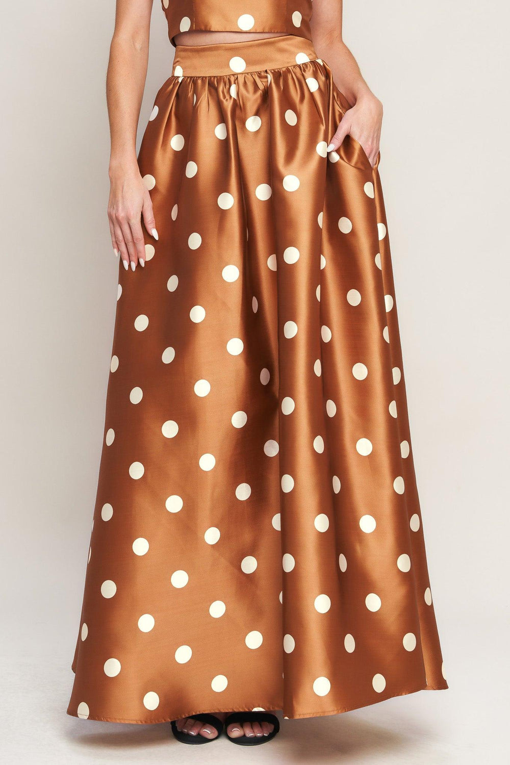 CHIC POLKA FLOW WOVEN FULL MAXI SKIRT.