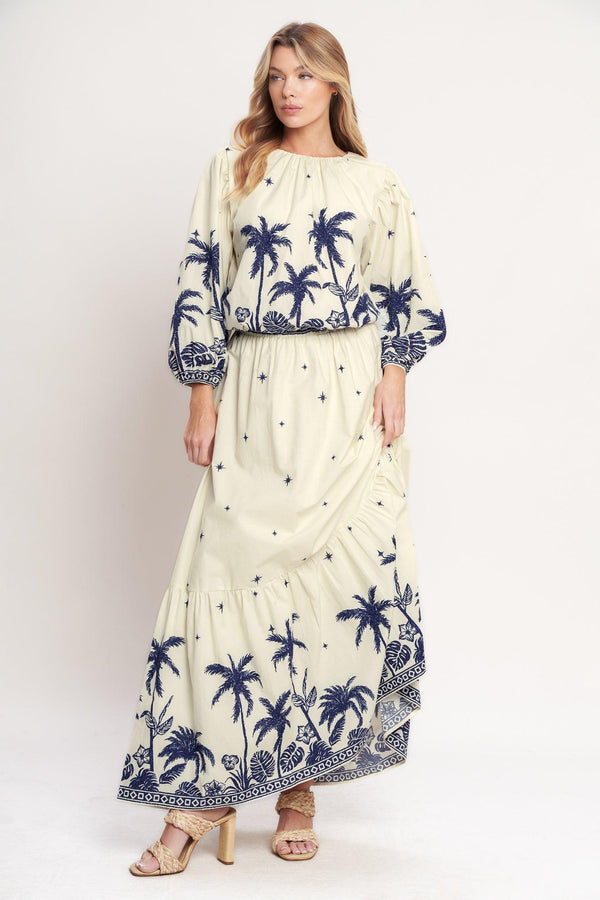 
A printed woven maxi skirt with elastic waist and ruffled hem. Matchiing top
IT14006B

Details:

Self : 100% Cotton
Lining : 100% Polyester

Size &amp; Fit

- Model is 5`8" And Wearing Size Small
- Measurements Taken From Size Small
- Approx. Length: 42"