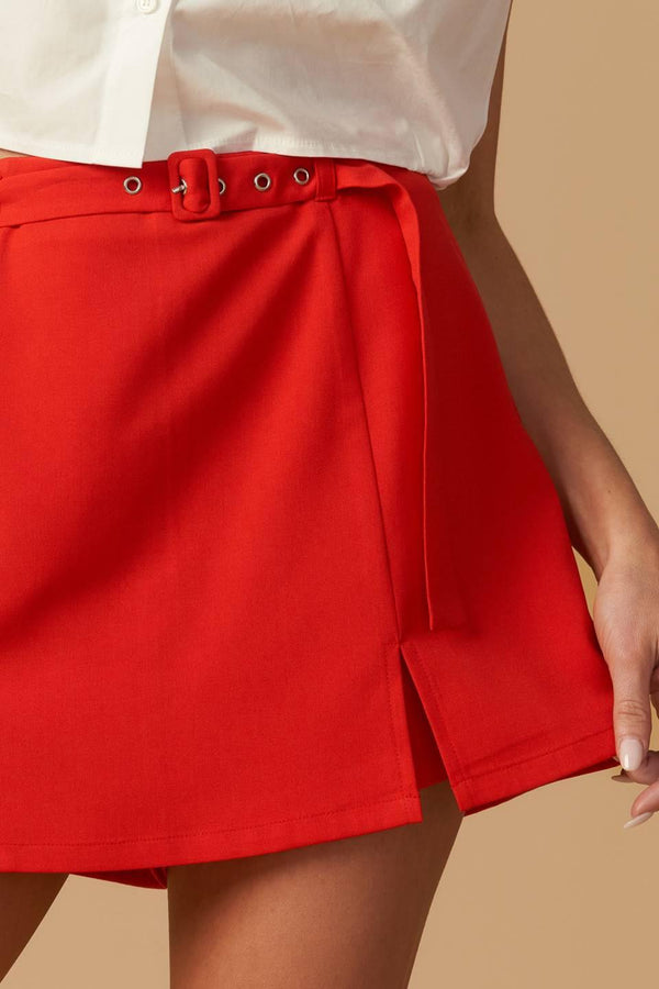 OFF TO TOMORROW WOVEN SKORT.
