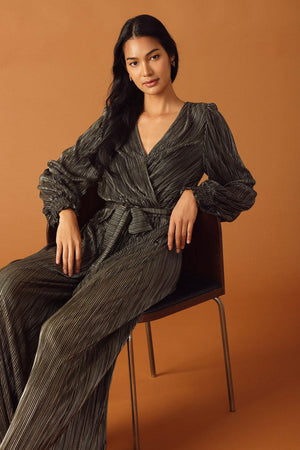MOMENTS OF CLARITY WOVEN JUMPSUIT.