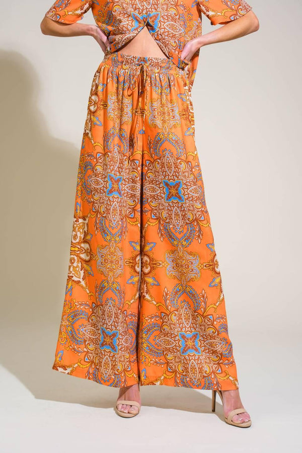 COUNTRYSIDE CHARM WOVEN PANTS.