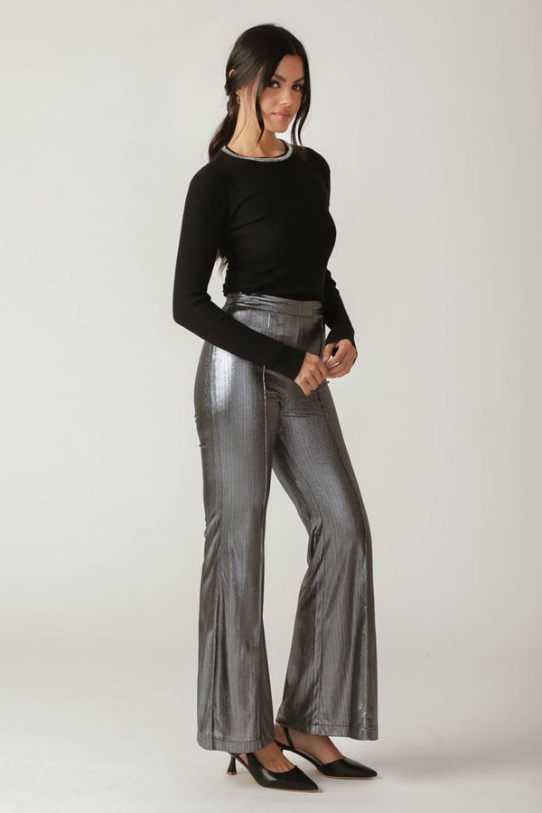 FLIRTY VIBES FOIL COATED WOVEN PANTS.