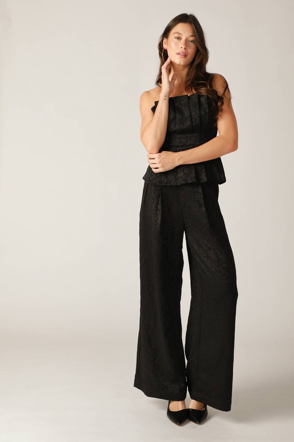 ELEGANT ESSENCE WOVEN PANTS