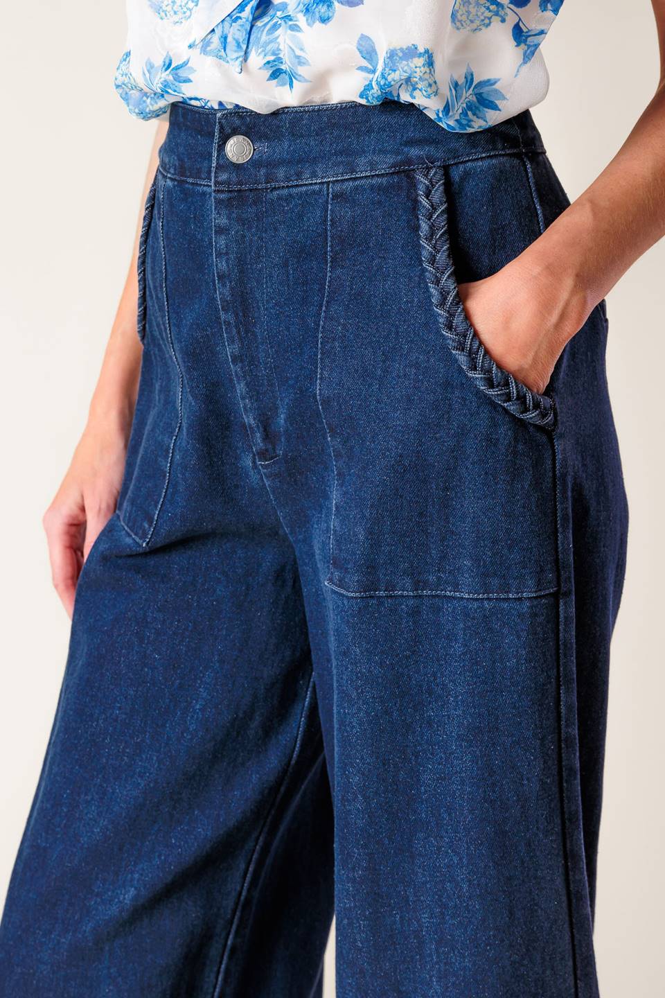 LATE LIGHTS STRETCH DENIM PANTS