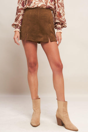 AUTUMN STARLET FAUX SUEDE SKORT.