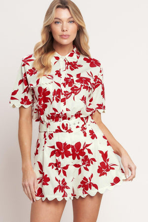
A printed woven short featuring front closure, self belt, side pocket and trimmed hemline. Matching top IT13916B

Details:

Self : 100% Cotton

Size &amp; Fit

- Model is 5`8" And Wearing Size Small
- Measurements Taken From Size Small
- Approx. Length: 16"