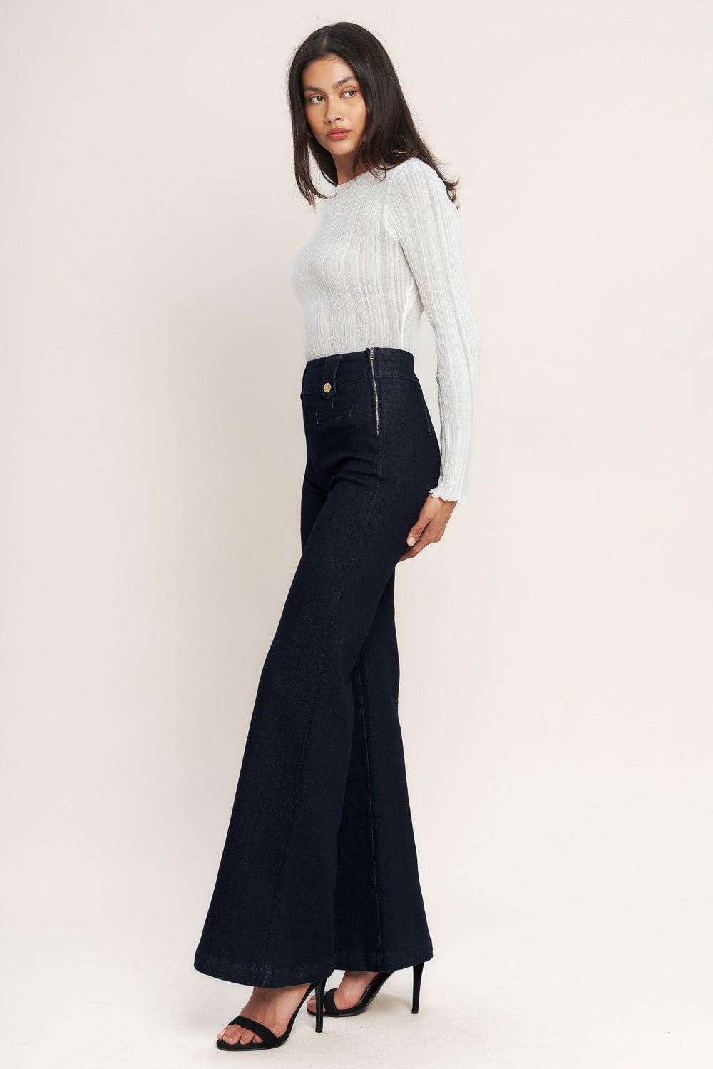 CLASSIC CONFIDENCE WOVEN PANTS.