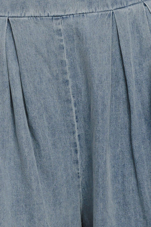 A lightweight washed denim pant with front pleats, wide leg and elasticized back waistband. Matching top IT14026B

Details:

Self: 100% Cotton

Contrast: 100% Cotton

Size & Fit

-Model is 5`8" And Wearing Size Small
-Measurements Taken From Size Small
-Approx. Length: 43"