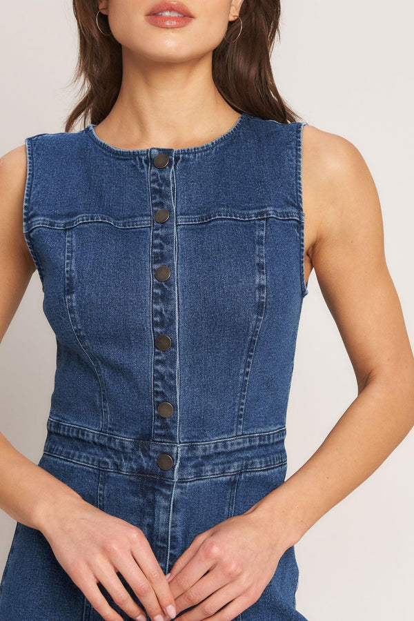 CITY STROLL DENIM JUMPSUIT.