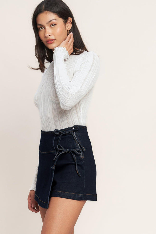 WEEKEND READY DENIM SKIRT.