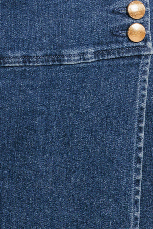 Details:

Self: 85% Cotton 5% Polyester 8% Viscose 2% Spandex

Size & Fit

-Model is 5`8" And Wearing Size Small
-Measurements Taken From Size Small
-Approx. Length: 14"