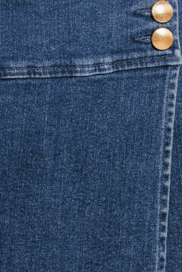 Details:

Self: 85% Cotton 5% Polyester 8% Viscose 2% Spandex

Size & Fit

-Model is 5`8" And Wearing Size Small
-Measurements Taken From Size Small
-Approx. Length: 14"