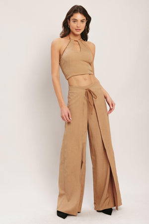 CARAMEL COAST WOVEN PANTS.