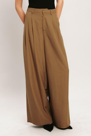 UMBER FLOW WOVEN WIDE LEG PANTS.