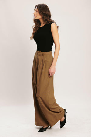 UMBER FLOW WOVEN WIDE LEG PANTS.