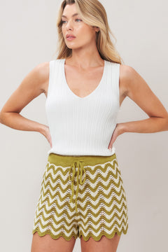 SUNSET STITCH CROCHET KNIT SHORTS.