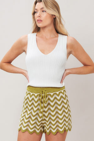SUNSET STITCH CROCHET KNIT SHORTS.