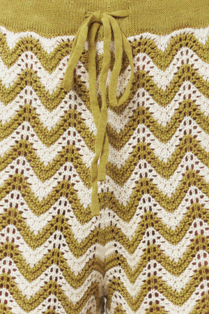 SUNSET STITCH CROCHET KNIT SHORTS.